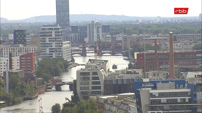 Archiv Foto Webcam Berlin: Rotes Rathaus und Berliner Dom