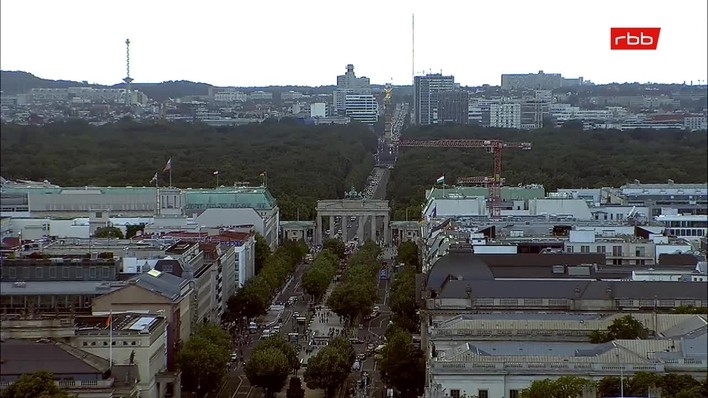 Archiv Foto Webcam Berlin: Rotes Rathaus und Berliner Dom