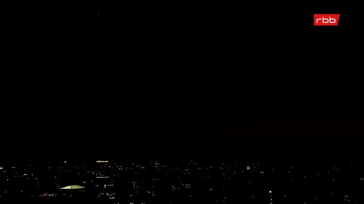 Archiv Foto Webcam Berlin: Rotes Rathaus und Berliner Dom