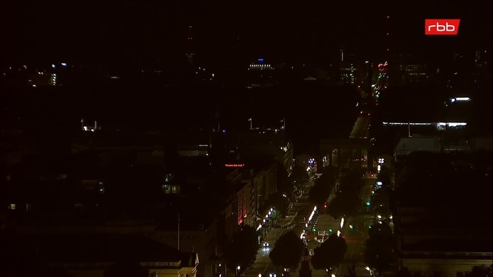 Archiv Foto Webcam Berlin: Rotes Rathaus und Berliner Dom