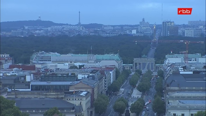 Archiv Foto Webcam Berlin: Rotes Rathaus und Berliner Dom
