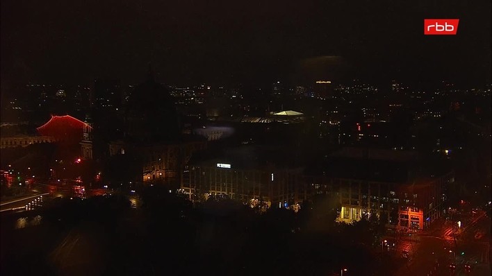 Archiv Foto Webcam Berlin: Rotes Rathaus und Berliner Dom