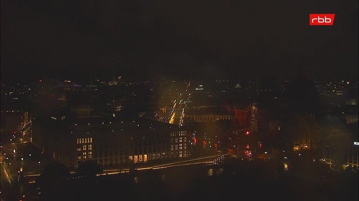 Archiv Foto Webcam Berlin: Rotes Rathaus und Berliner Dom