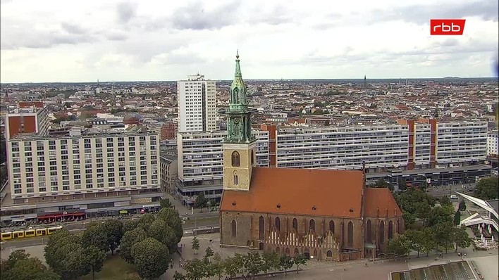 Archiv Foto Webcam Berlin: Rotes Rathaus und Berliner Dom