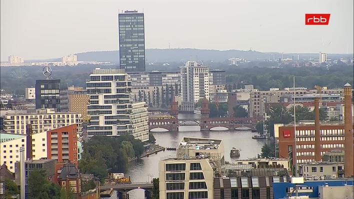 Archiv Foto Webcam Berlin: Rotes Rathaus und Berliner Dom