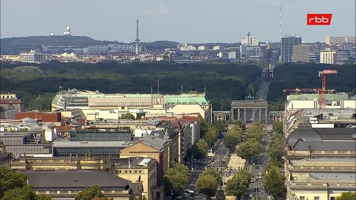 Archiv Foto Webcam Berlin: Rotes Rathaus und Berliner Dom
