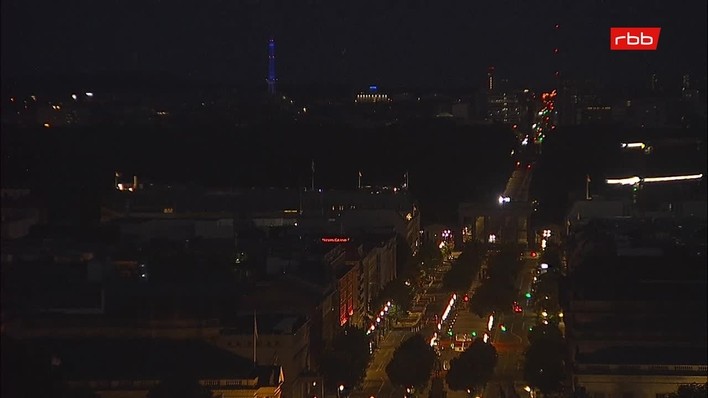 Archiv Foto Webcam Berlin: Rotes Rathaus und Berliner Dom