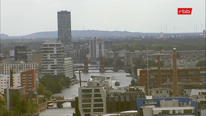Archiv Foto Webcam Berlin: Rotes Rathaus und Berliner Dom