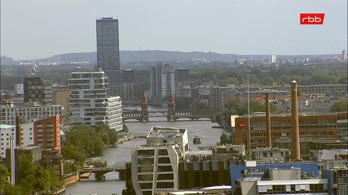 Archiv Foto Webcam Berlin: Rotes Rathaus und Berliner Dom