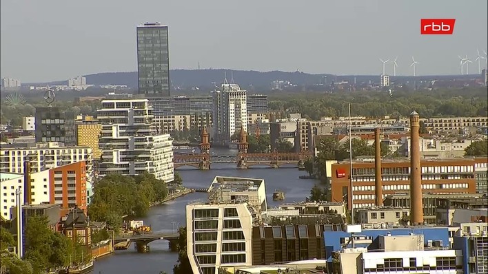Archiv Foto Webcam Berlin: Rotes Rathaus und Berliner Dom