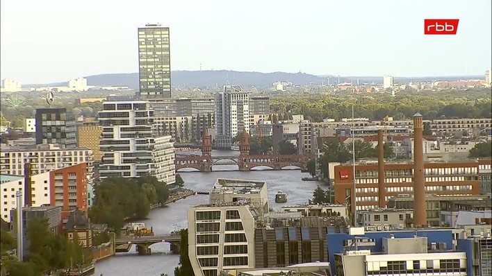 Archiv Foto Webcam Berlin: Rotes Rathaus und Berliner Dom