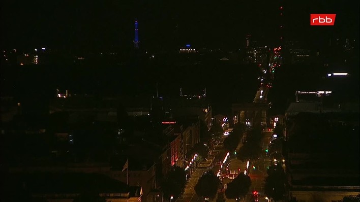 Archiv Foto Webcam Berlin: Rotes Rathaus und Berliner Dom