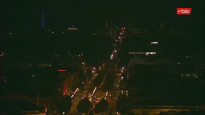 Archiv Foto Webcam Berlin: Rotes Rathaus und Berliner Dom