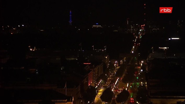 Archiv Foto Webcam Berlin: Rotes Rathaus und Berliner Dom