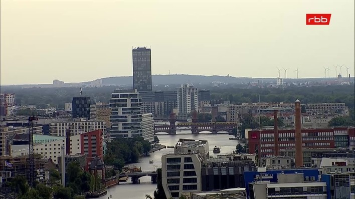 Archiv Foto Webcam Berlin: Rotes Rathaus und Berliner Dom