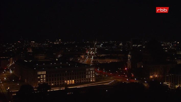 Archiv Foto Webcam Berlin: Rotes Rathaus und Berliner Dom