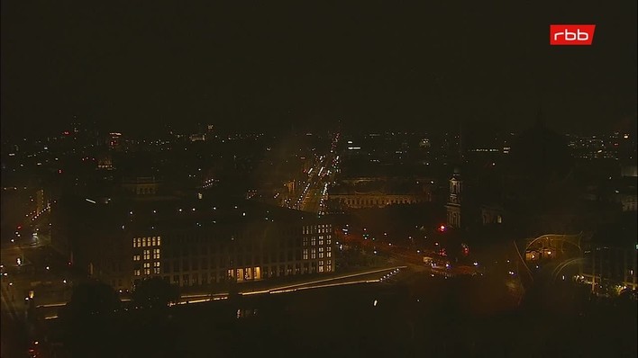 Archiv Foto Webcam Berlin: Rotes Rathaus und Berliner Dom