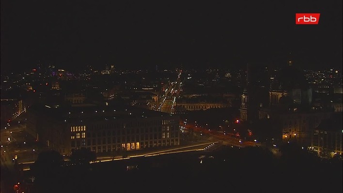 Archiv Foto Webcam Berlin: Rotes Rathaus und Berliner Dom