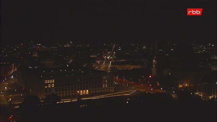 Archiv Foto Webcam Berlin: Rotes Rathaus und Berliner Dom