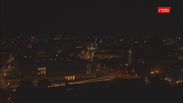 Archiv Foto Webcam Berlin: Rotes Rathaus und Berliner Dom