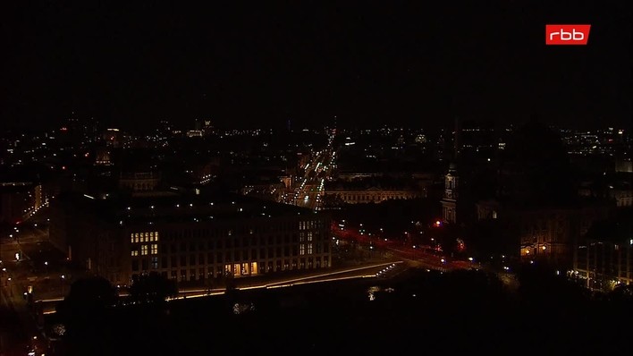 Archiv Foto Webcam Berlin: Rotes Rathaus und Berliner Dom