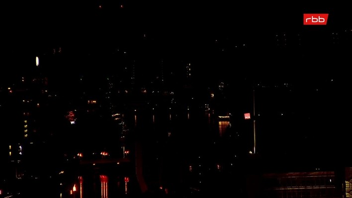 Archiv Foto Webcam Berlin: Rotes Rathaus und Berliner Dom