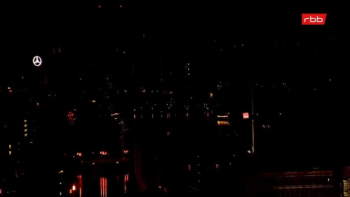 Archiv Foto Webcam Berlin: Rotes Rathaus und Berliner Dom