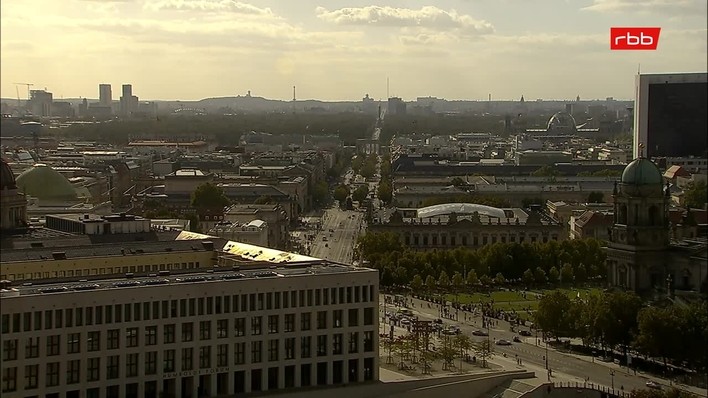 Archiv Foto Webcam Berlin: Rotes Rathaus und Berliner Dom