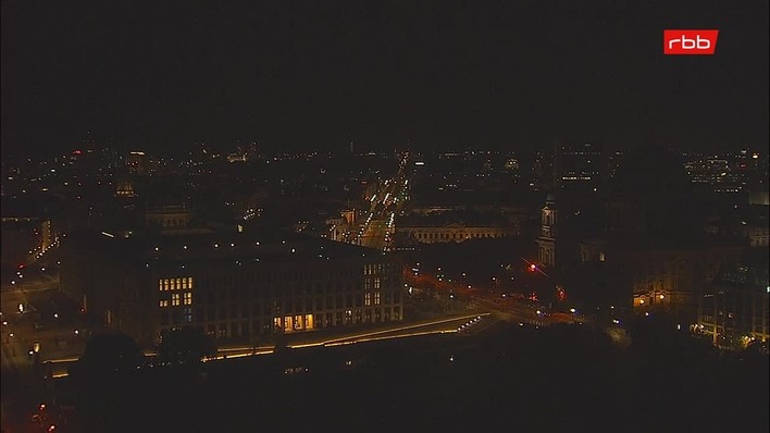 Archiv Foto Webcam Berlin: Rotes Rathaus und Berliner Dom