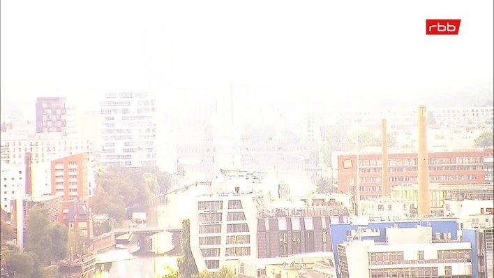 Archiv Foto Webcam Berlin: Rotes Rathaus und Berliner Dom