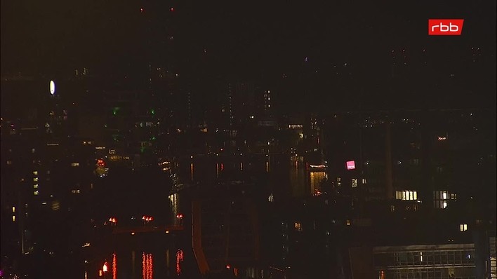 Archiv Foto Webcam Berlin: Rotes Rathaus und Berliner Dom