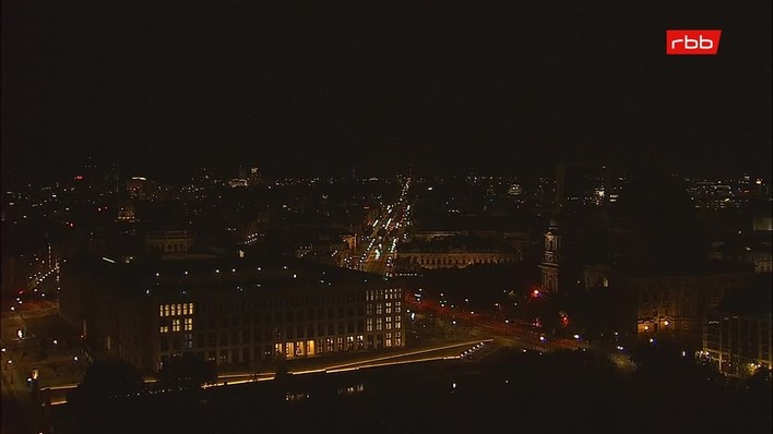Archiv Foto Webcam Berlin: Rotes Rathaus und Berliner Dom