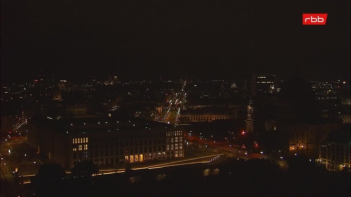 Archiv Foto Webcam Berlin: Rotes Rathaus und Berliner Dom