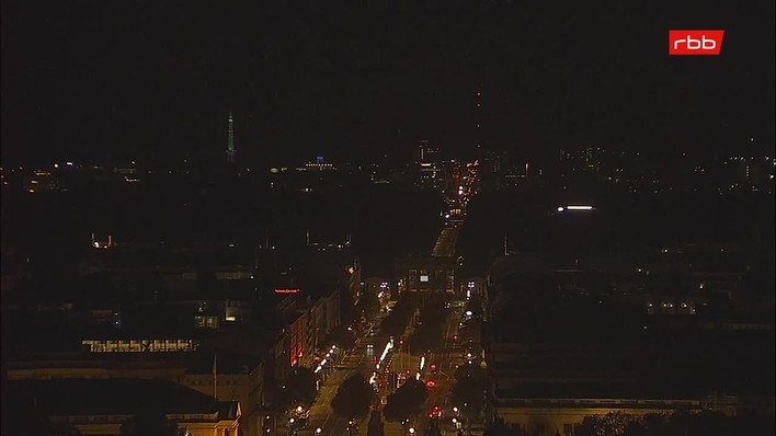 Archiv Foto Webcam Berlin: Rotes Rathaus und Berliner Dom