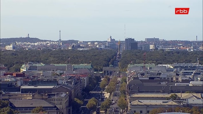Archiv Foto Webcam Berlin: Rotes Rathaus und Berliner Dom