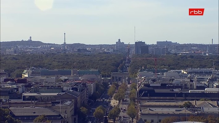 Archiv Foto Webcam Berlin: Rotes Rathaus und Berliner Dom