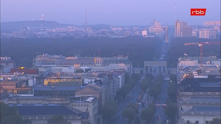 Archiv Foto Webcam Berlin: Rotes Rathaus und Berliner Dom