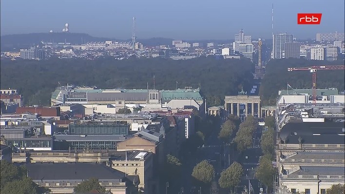 Archiv Foto Webcam Berlin: Rotes Rathaus und Berliner Dom