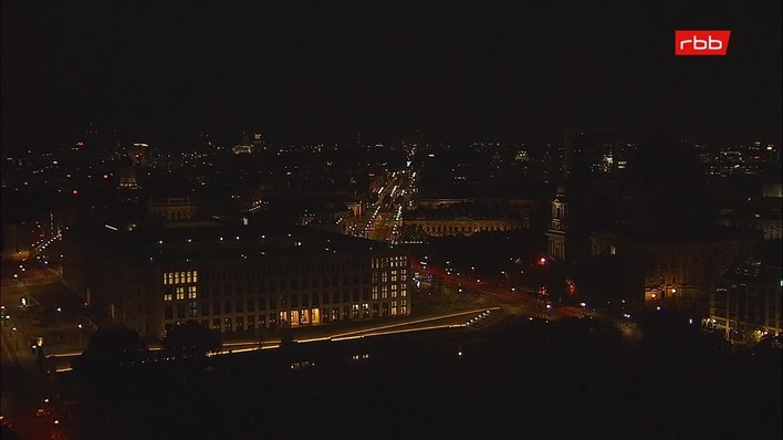 Archiv Foto Webcam Berlin: Rotes Rathaus und Berliner Dom