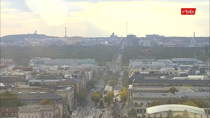 Archiv Foto Webcam Berlin: Rotes Rathaus und Berliner Dom