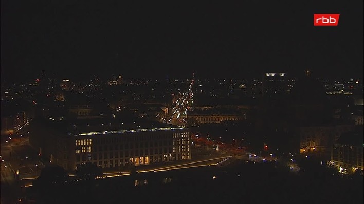 Archiv Foto Webcam Berlin: Rotes Rathaus und Berliner Dom