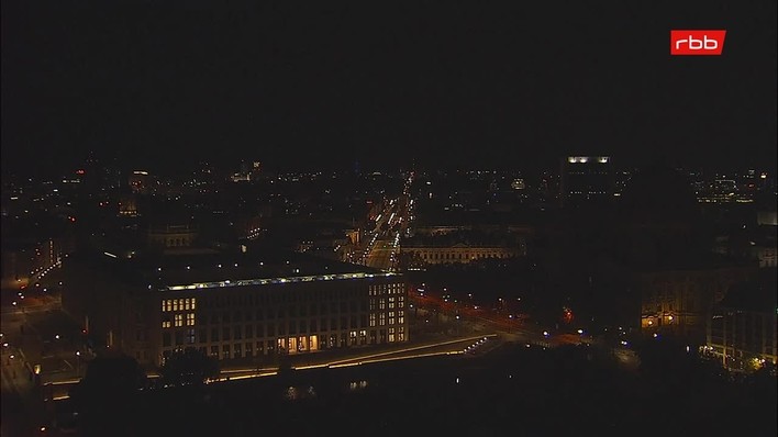 Archiv Foto Webcam Berlin: Rotes Rathaus und Berliner Dom