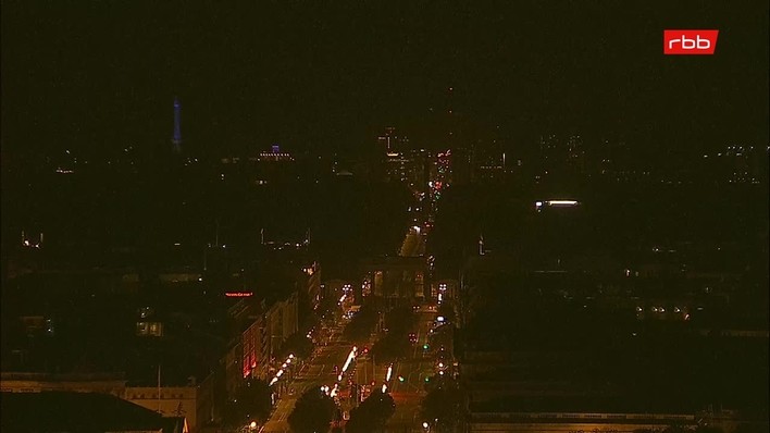 Archiv Foto Webcam Berlin: Rotes Rathaus und Berliner Dom