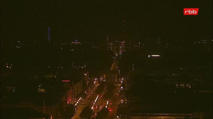 Archiv Foto Webcam Berlin: Rotes Rathaus und Berliner Dom