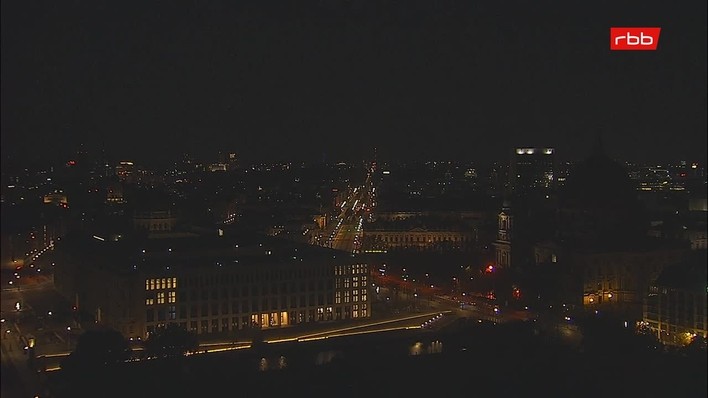 Archiv Foto Webcam Berlin: Rotes Rathaus und Berliner Dom