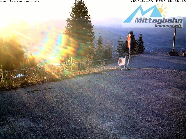 Archiv Foto Webcam Immenstadt: Mittaggipfel (Blick ins Illertal)