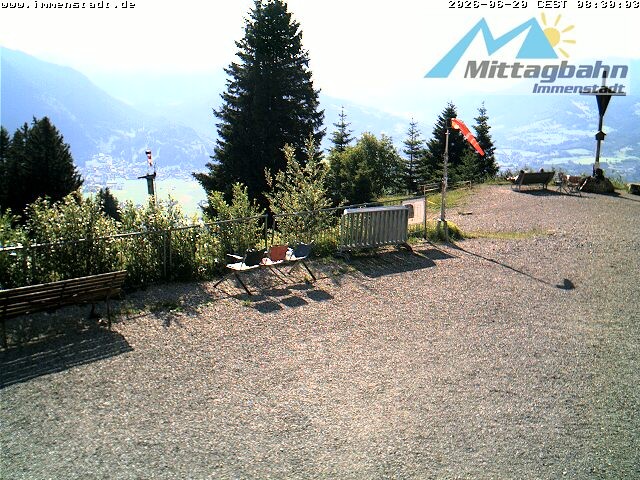 Archived image Webcam Mountain Mittagberg (View towards Valley Iller)