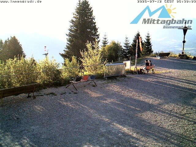 Archiv Foto Webcam Immenstadt: Mittaggipfel (Blick ins Illertal)