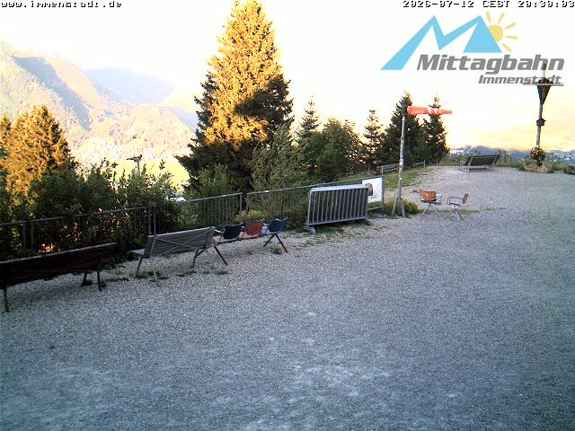 Archiv Foto Webcam Immenstadt: Mittaggipfel (Blick ins Illertal)