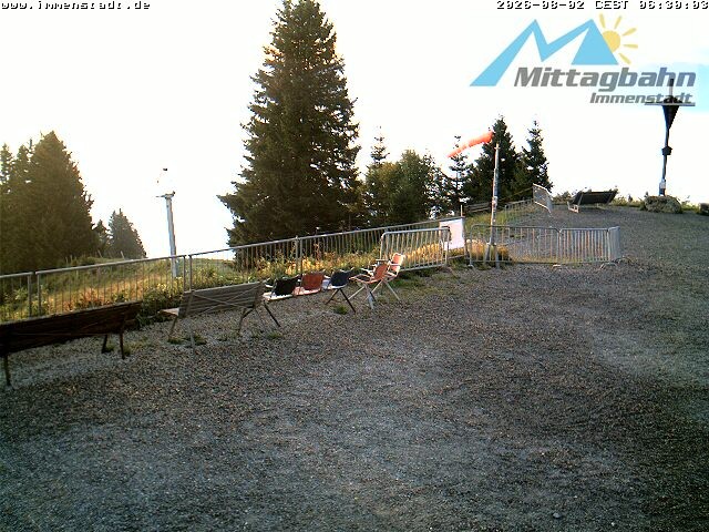Archiv Foto Webcam Immenstadt: Mittaggipfel (Blick ins Illertal)